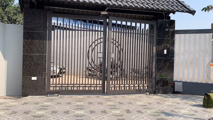 Làm remote cửa cổng uy tín tại Khoá Nam Phương