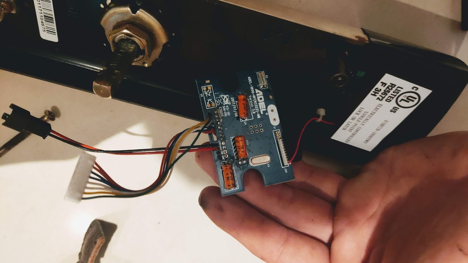 Bảo vệ ngôi nhà của bạn với khóa vân tay tại Hạ Long | Làm chìa khóa ô tô Hạ Long | Làm khóa cửa cuốn Hạ Long